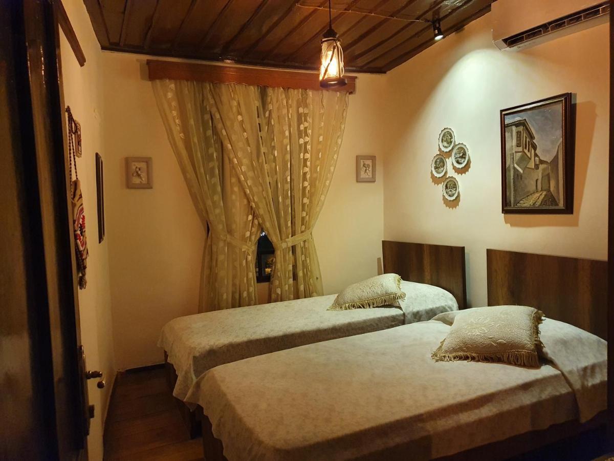 Restaurant & Guest House Semani Berati Exterior foto