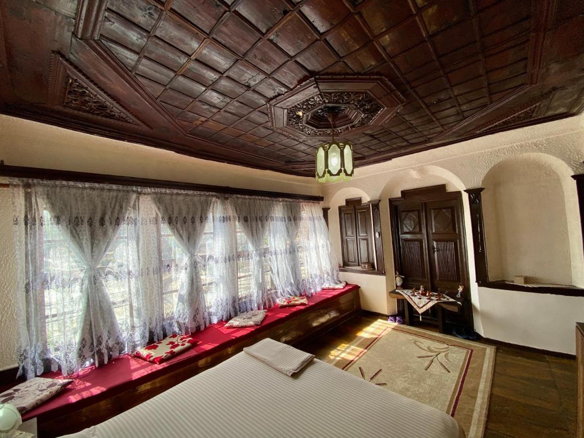 Restaurant & Guest House Semani Berati Exterior foto