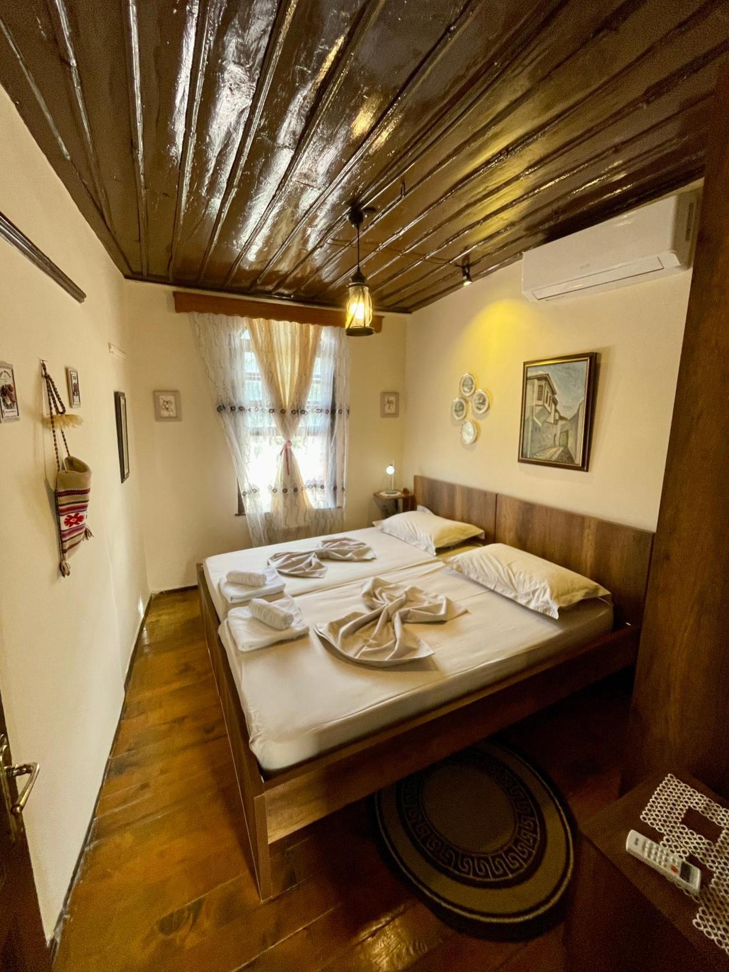 Restaurant & Guest House Semani Berati Exterior foto